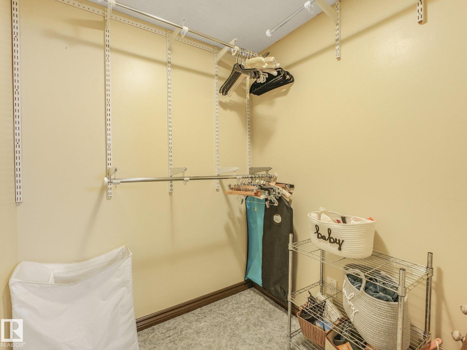 9525 87 ST - 48