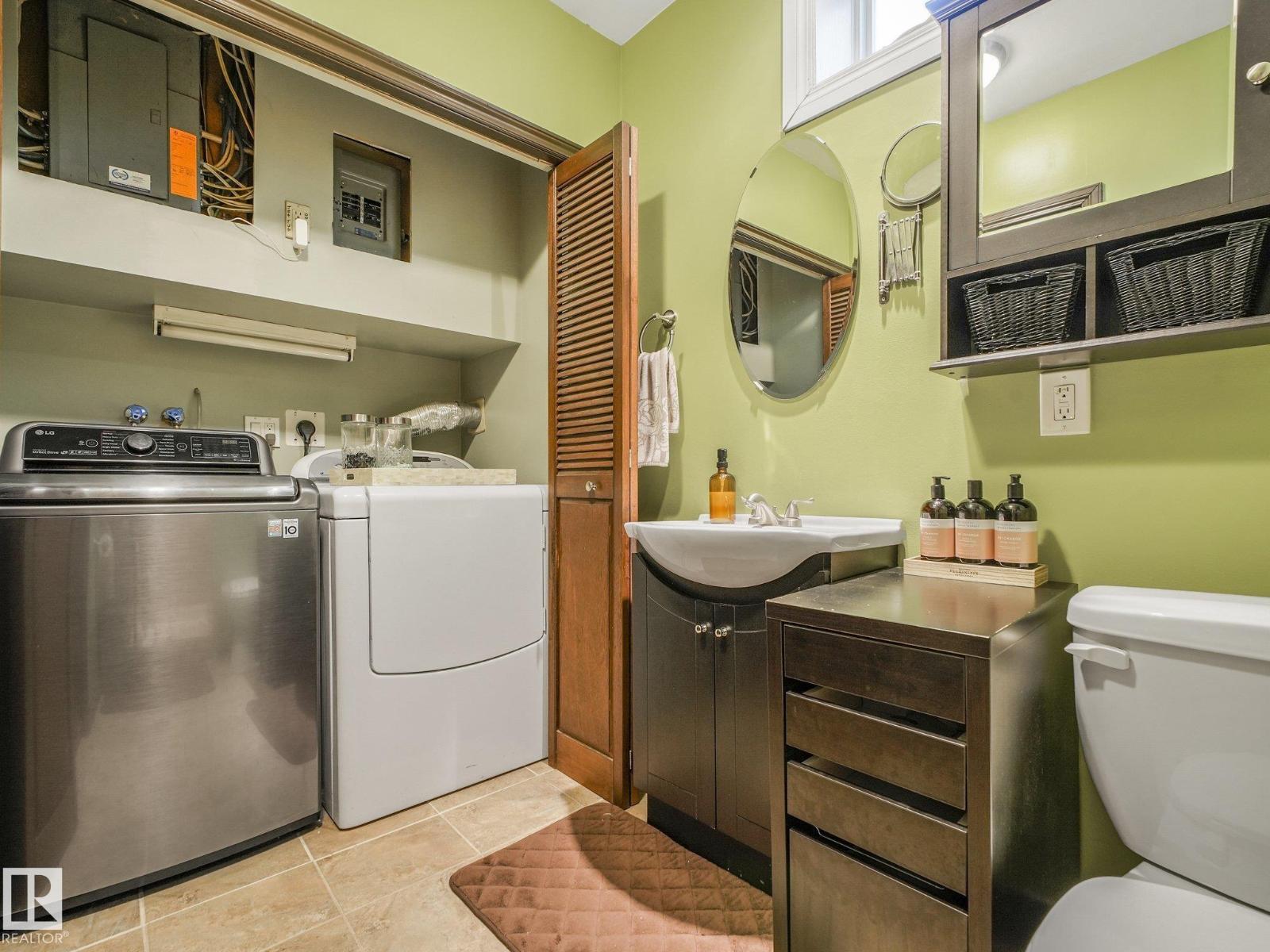 9525 87 ST - Image 52