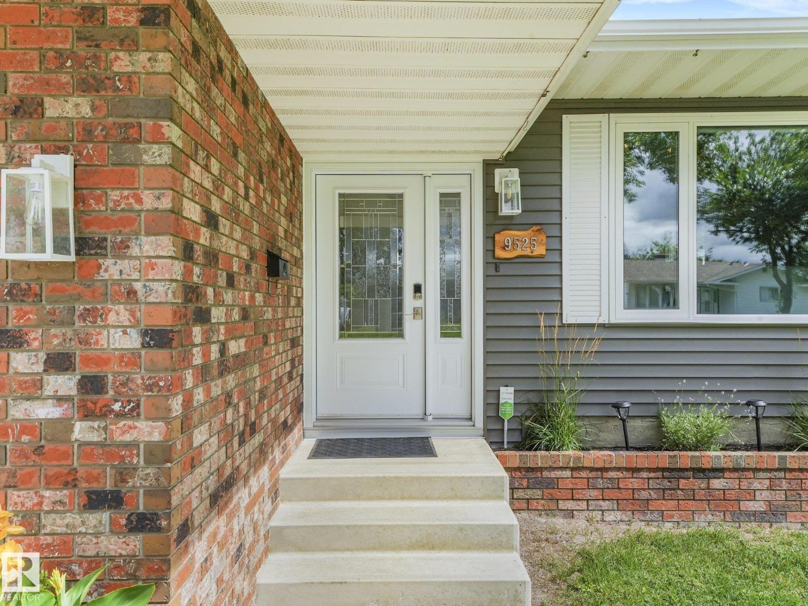 9525 87 ST - 6