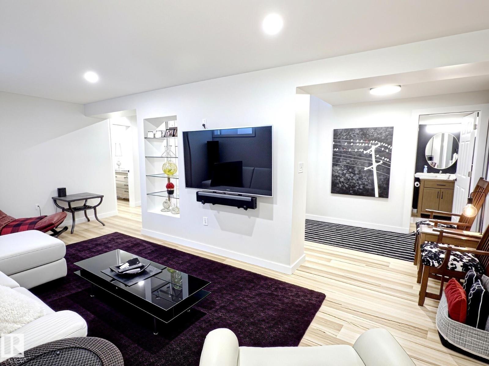 #17 10 Blackburn DR SW - 23