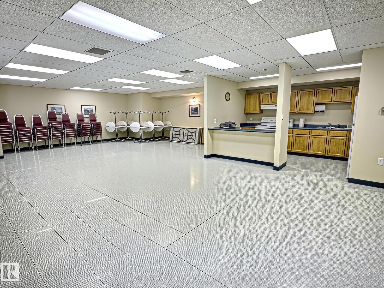 #17 10 Blackburn DR SW - 41