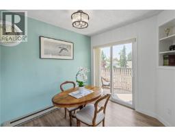 Balcony - 319 9882 Fifth St, Sidney, BC V8L2X3 Photo 8