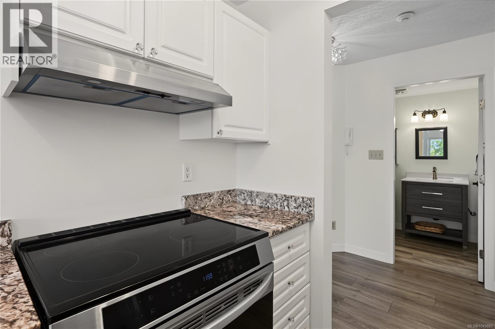 #319 9882 Fifth St - 14