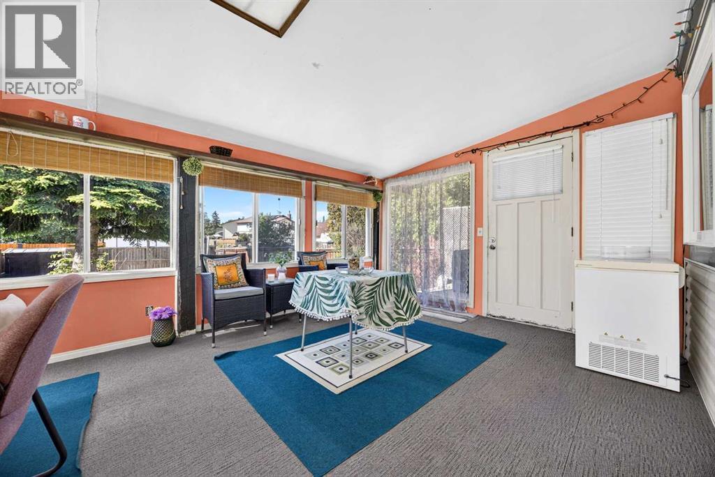 6417 26 Avenue NE - 35