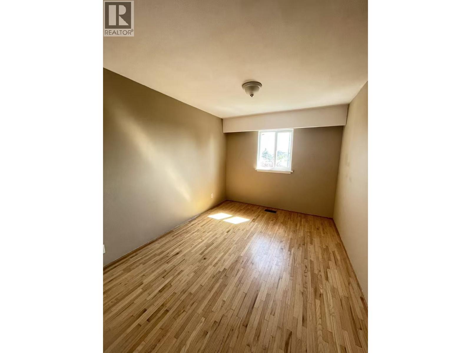 100 SEA AVENUE, Burnaby — photo 3