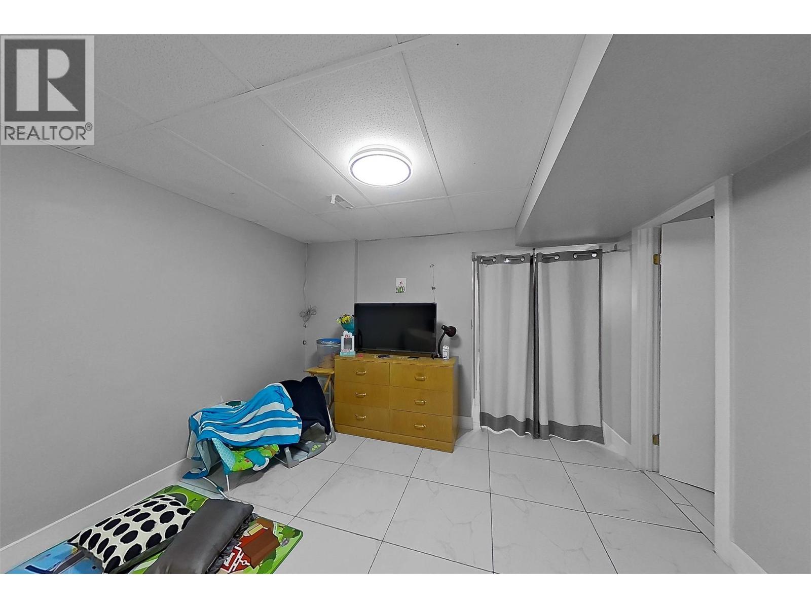 156-158 Adventure Road - 38