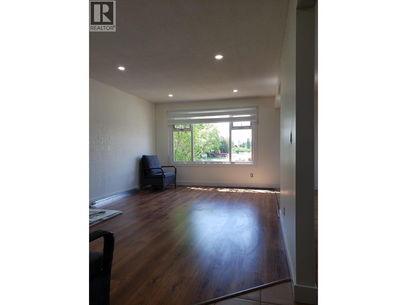 156-158 Adventure Road - Image 4