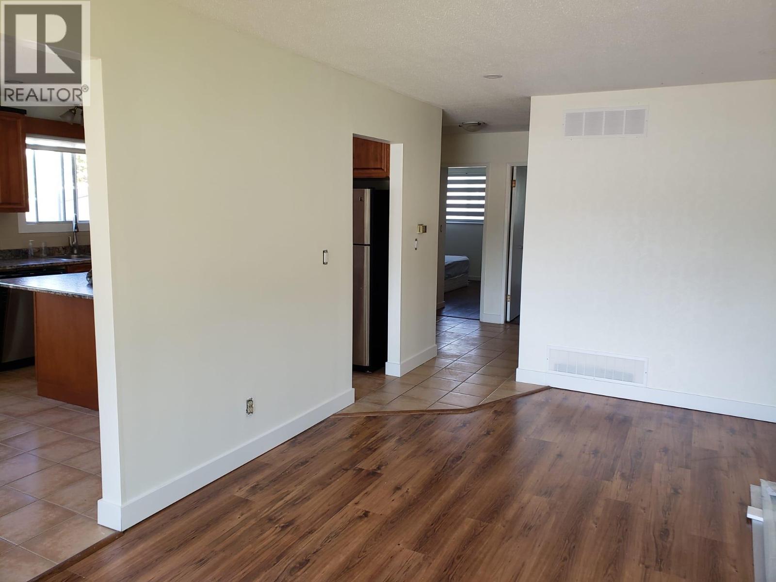 156-158 Adventure Road - Image 3