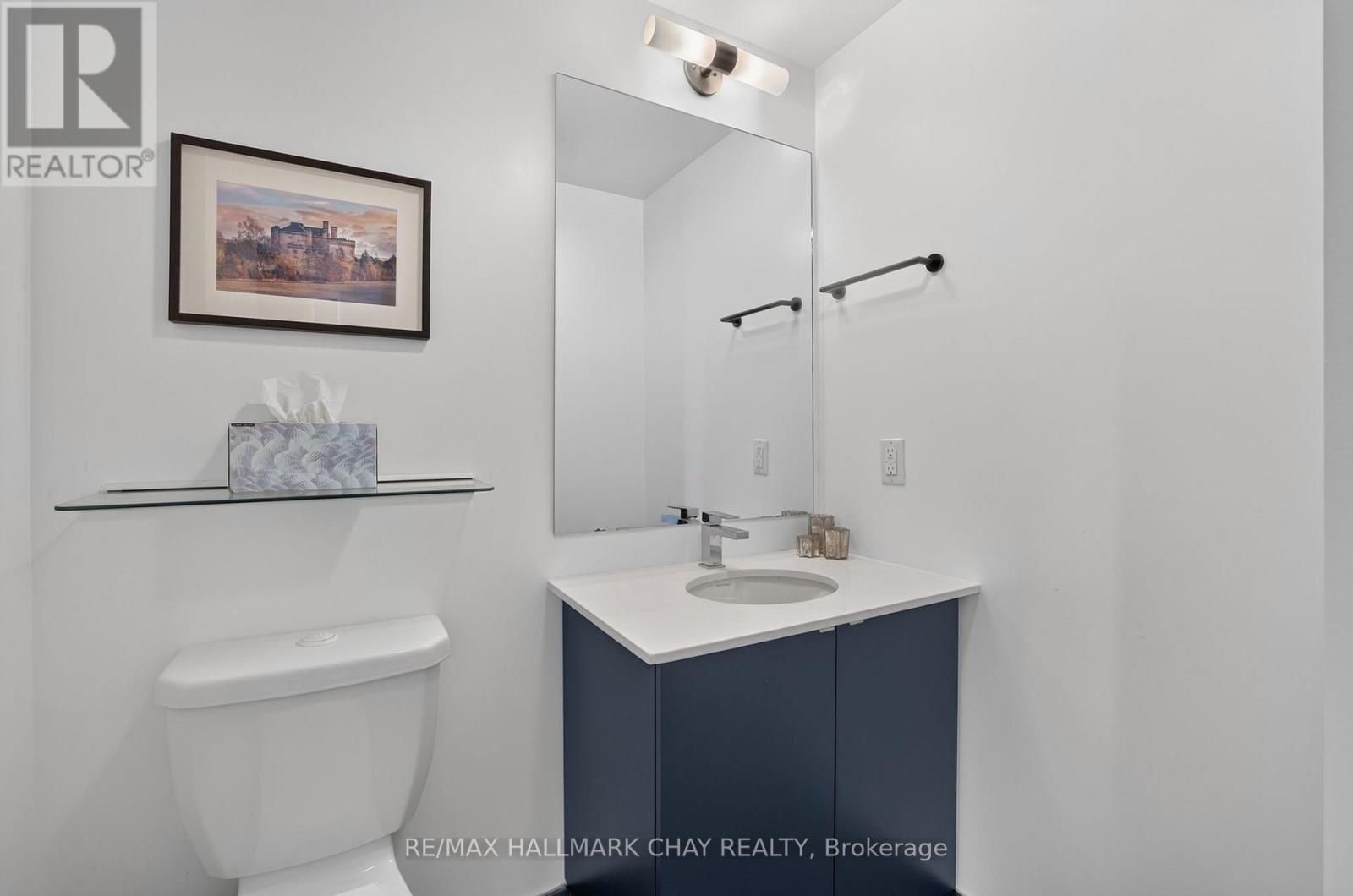 #523 38 HOWARD PARK AVENUE - 18