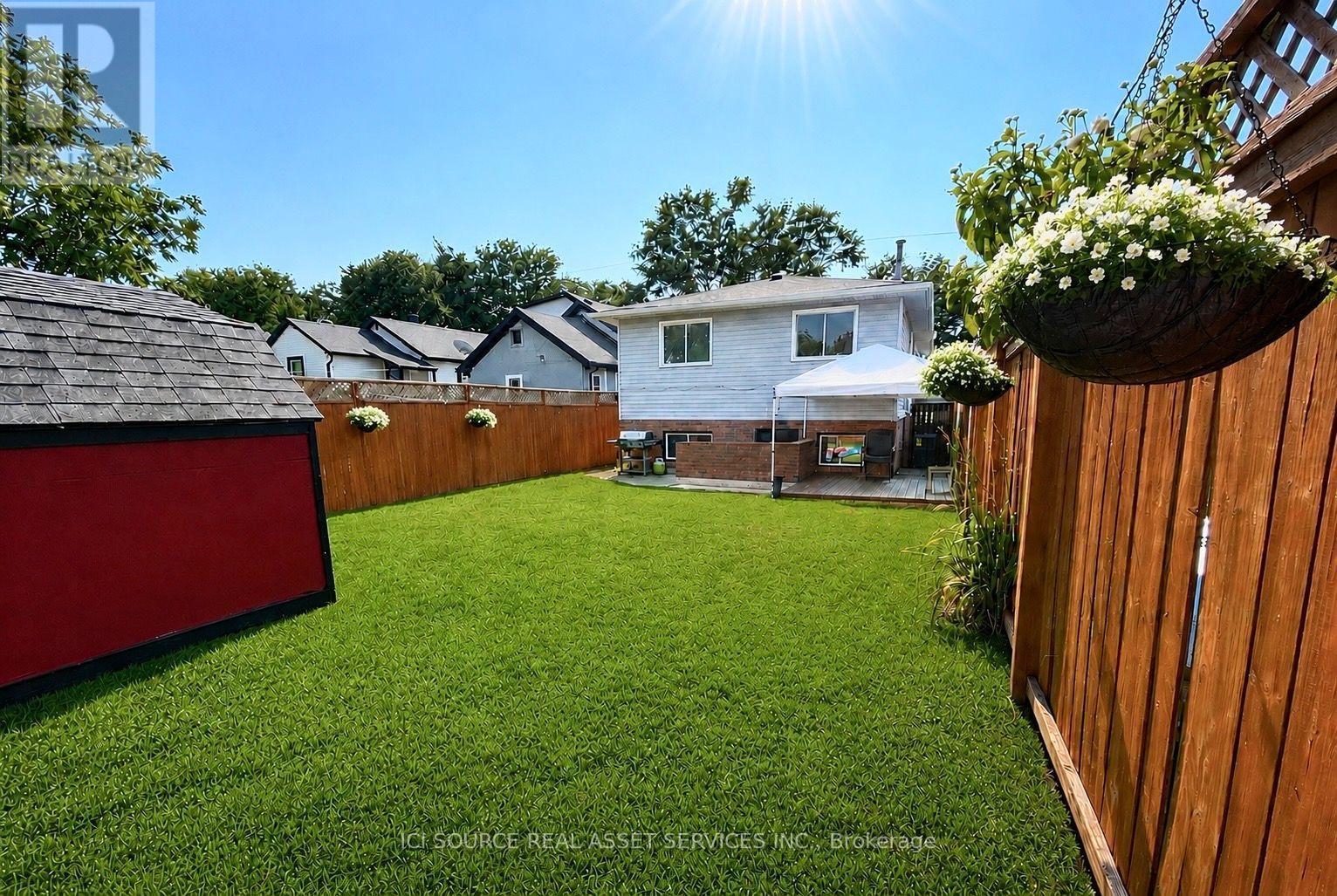 34 GRANTHAM AVENUE - 27
