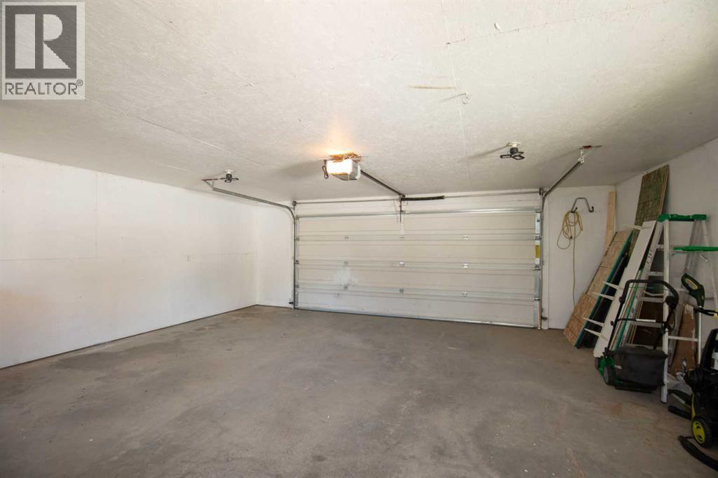 3 Taylor Drive - 30