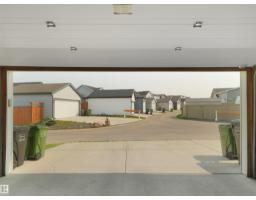 1318 Chappelle Bv Sw, Edmonton, AB T6W0C3 Photo 39