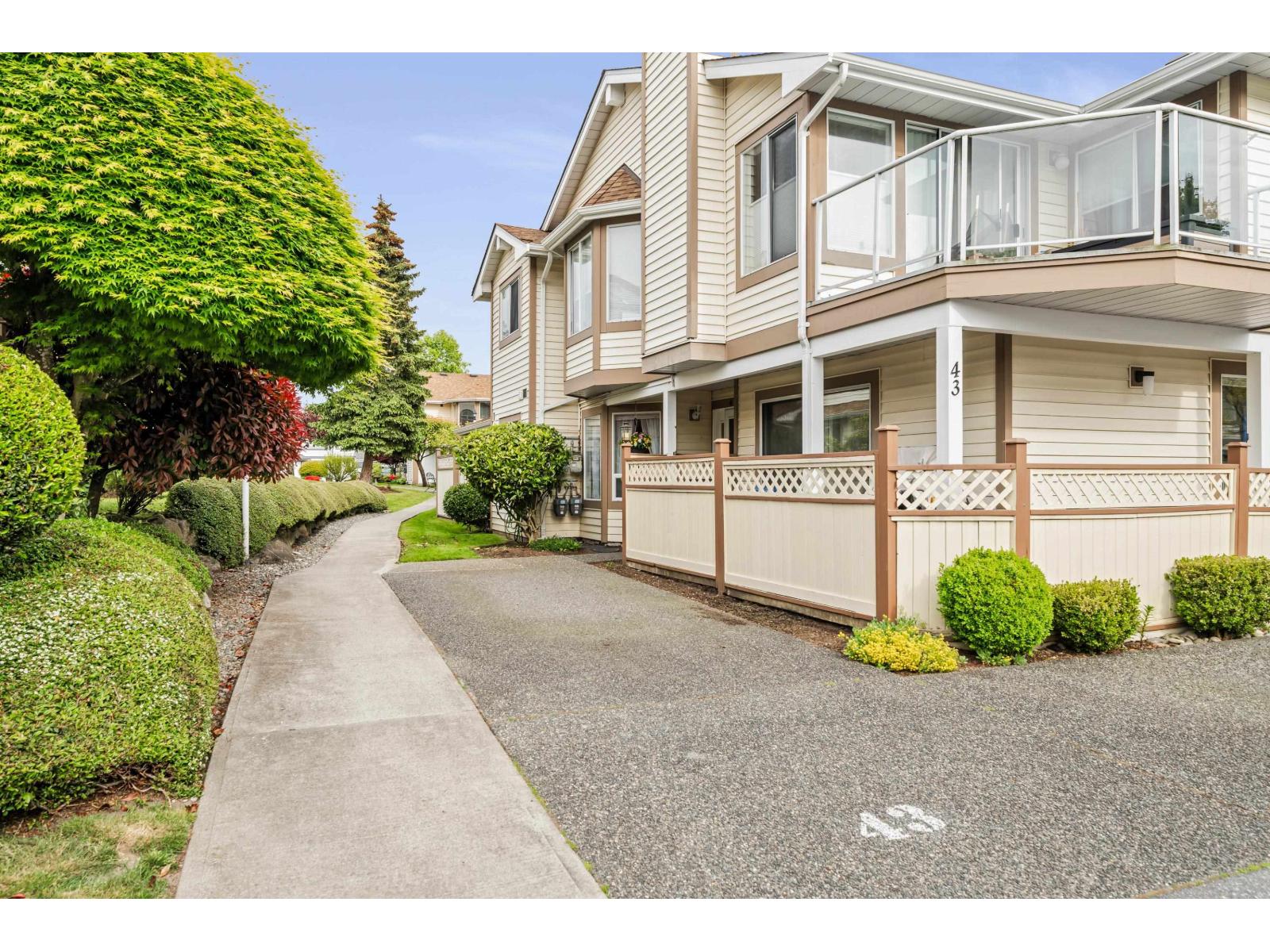 43 9273 122ND STREET, Surrey — photo 2