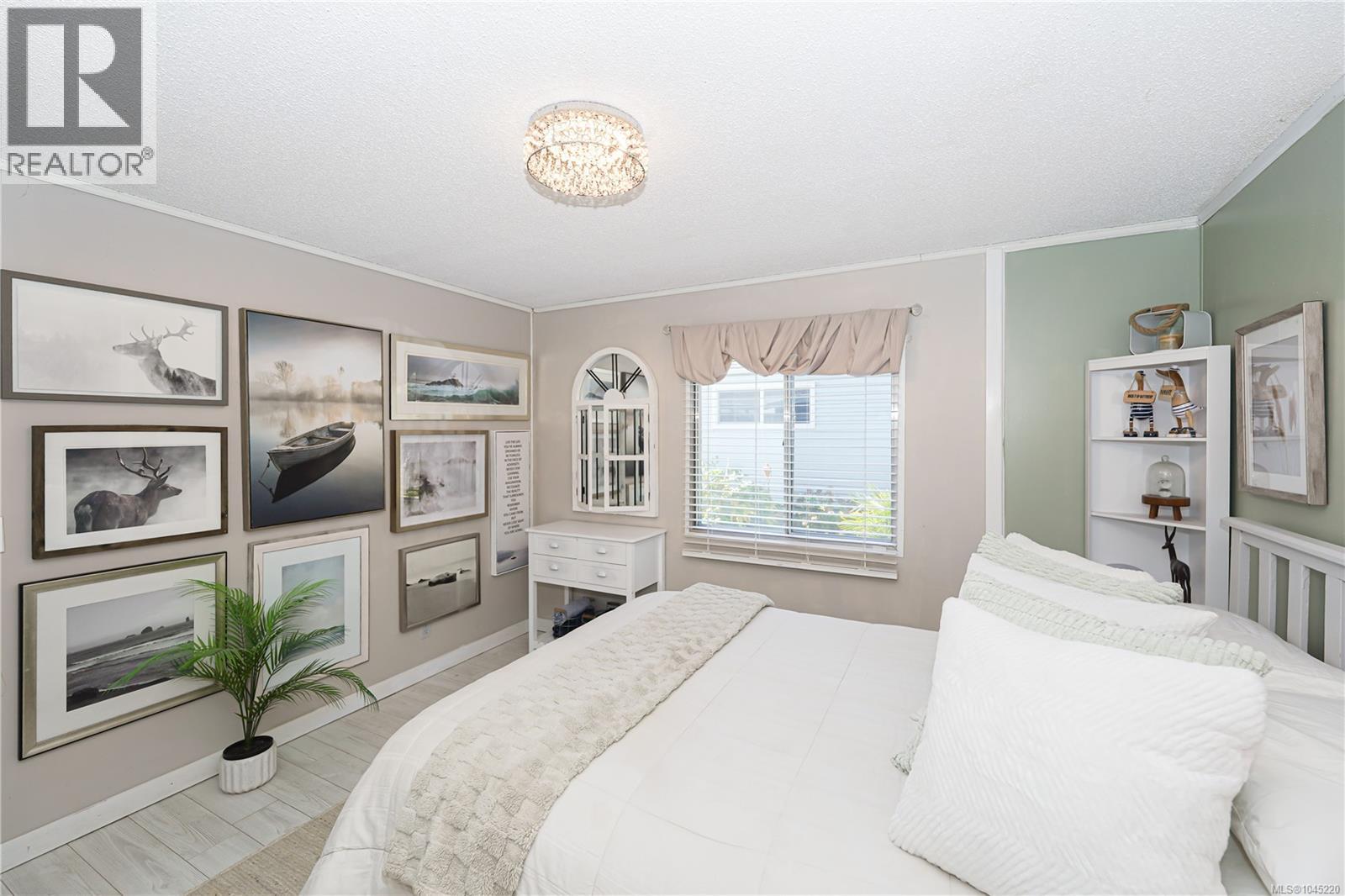 #33 7701 Central Saanich Rd - 24