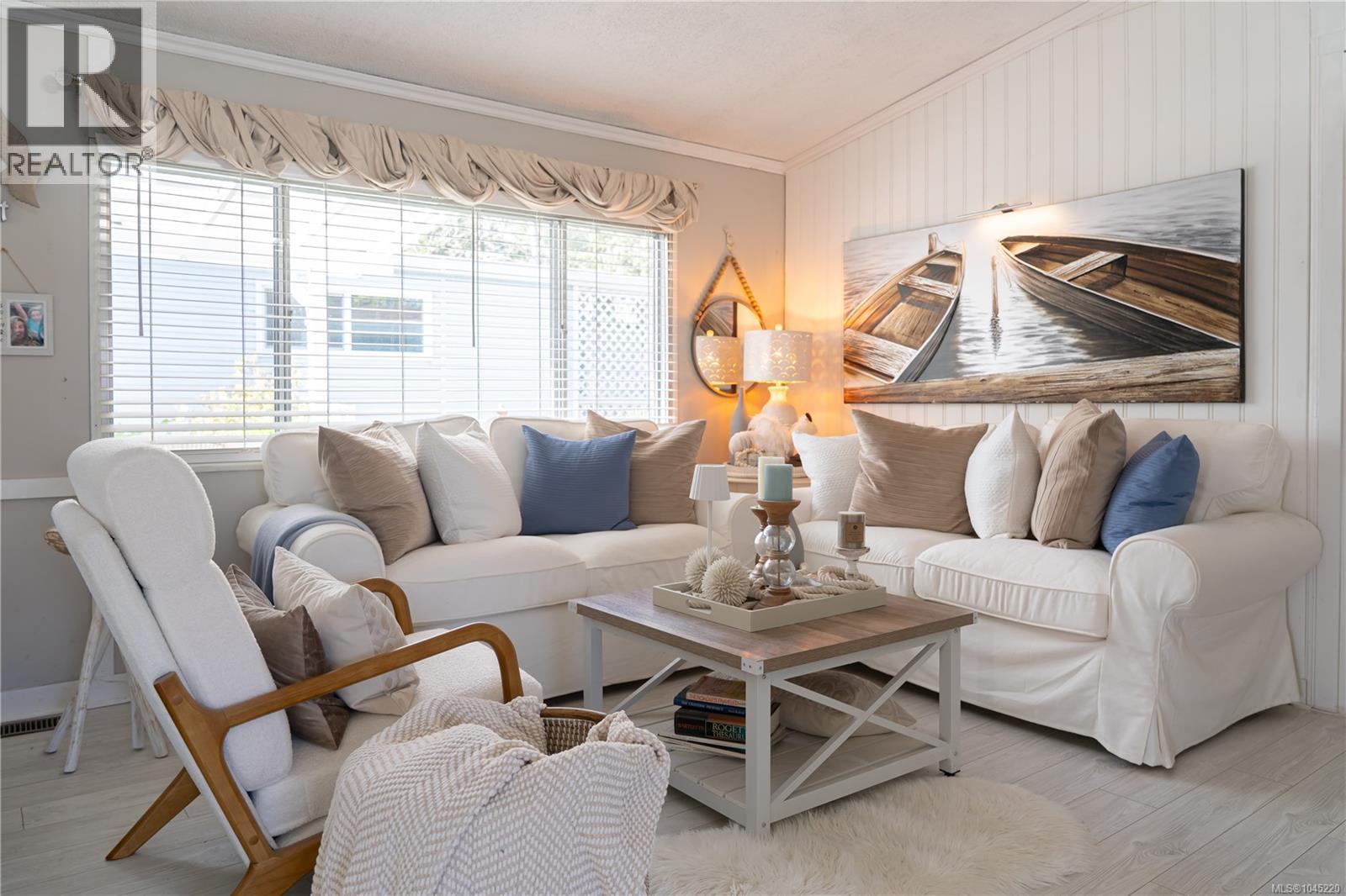 #33 7701 Central Saanich Rd - 3