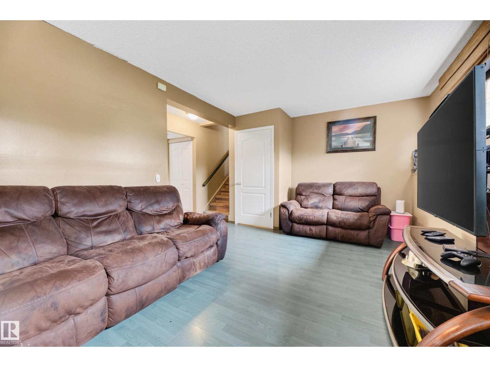13204 47 ST NW - Image 37