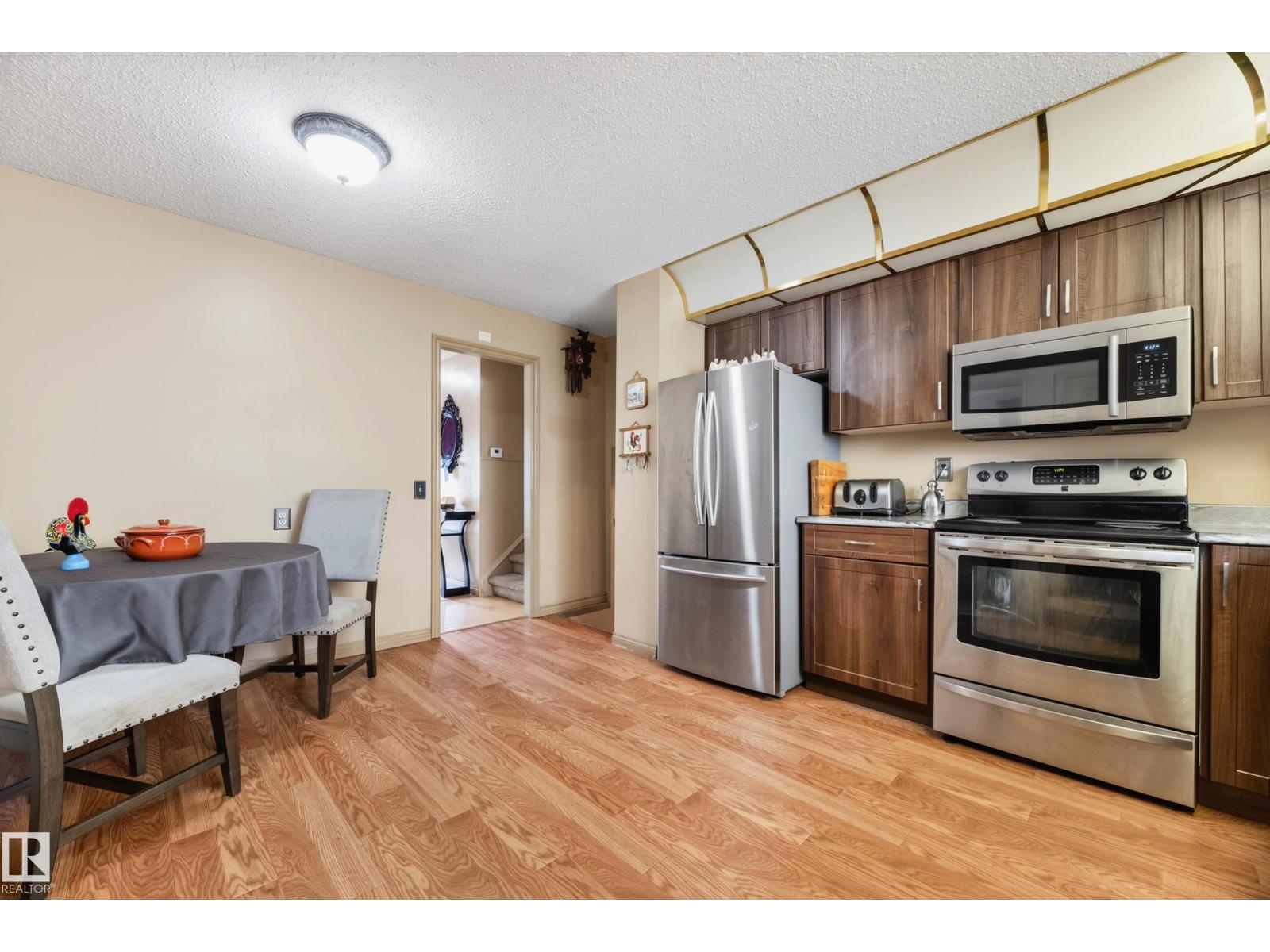 13204 47 ST NW - Image 21