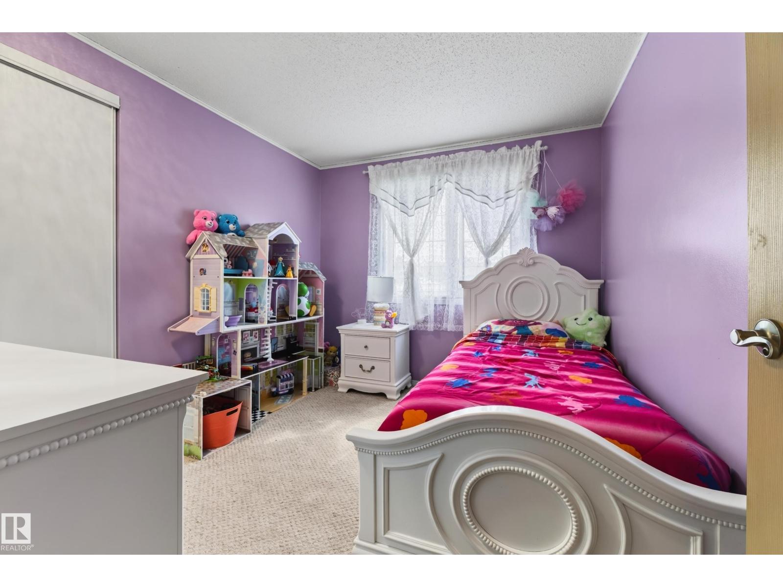13204 47 ST NW - 32