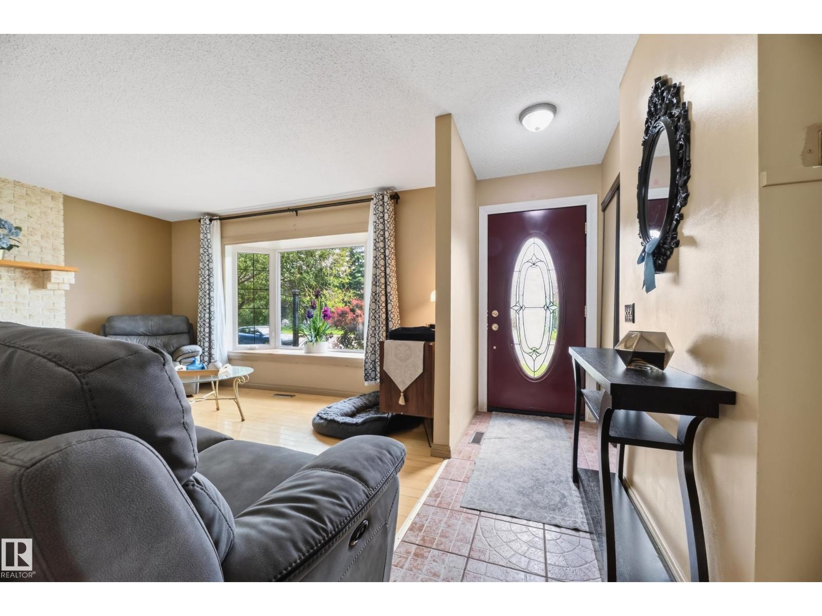 13204 47 ST NW - 11
