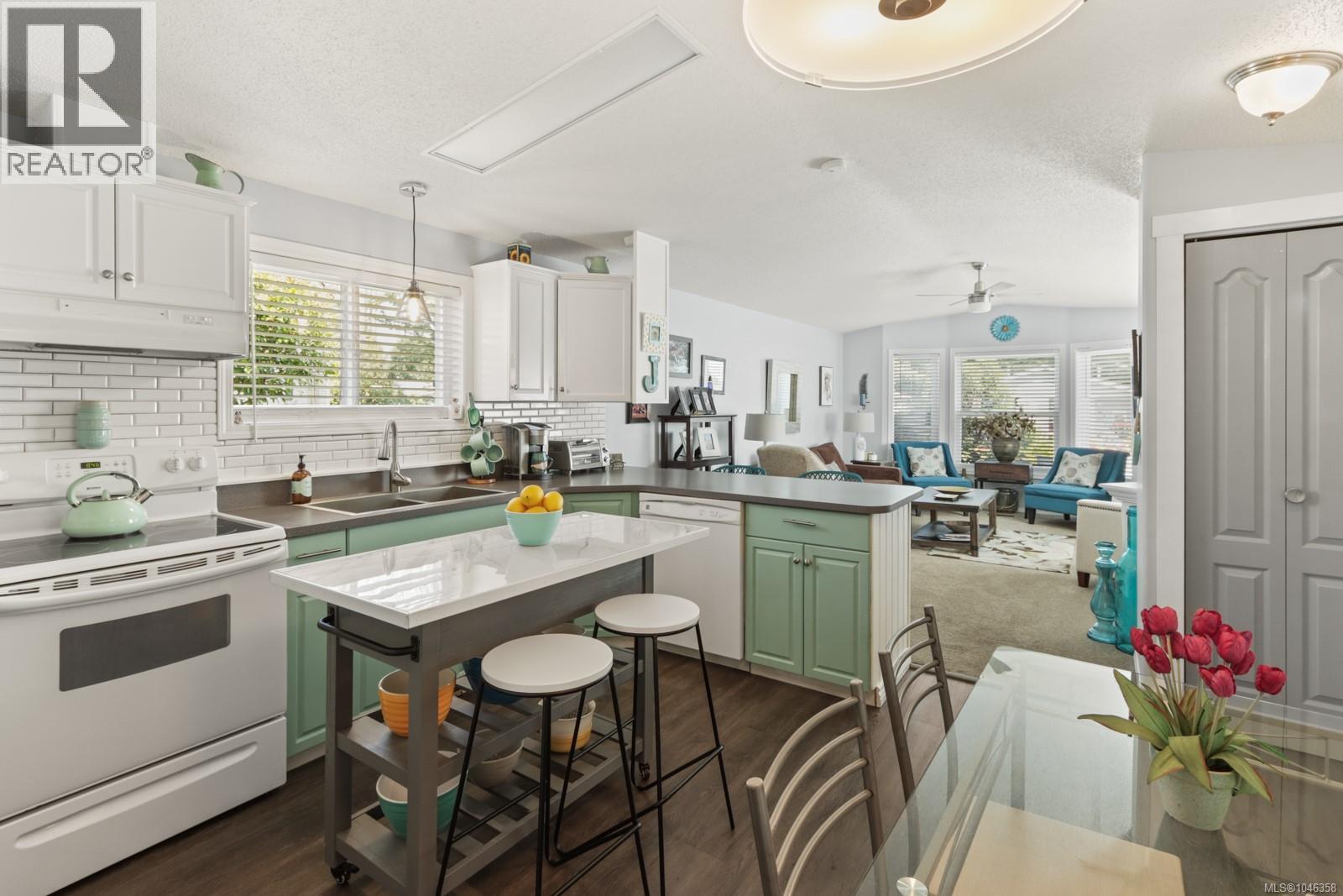 3871 King Arthur Dr - 9