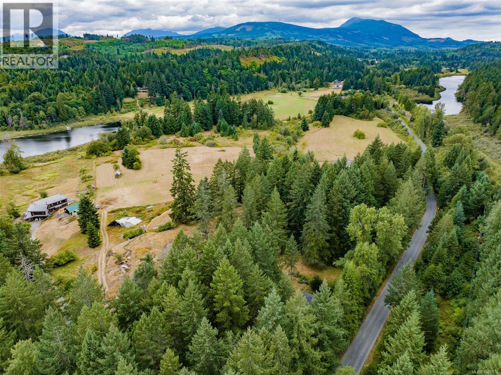 2445 Godfrey Rd - Image 49