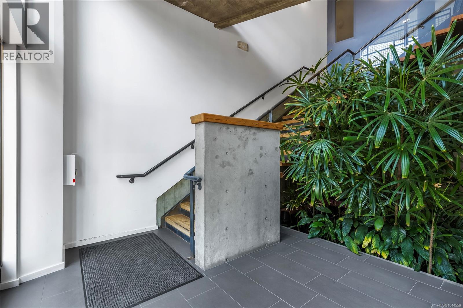 206 409 Swift Street, Victoria