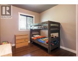 2712 Rydal Ave, Cumberland, BC V0R1S0 Photo 22