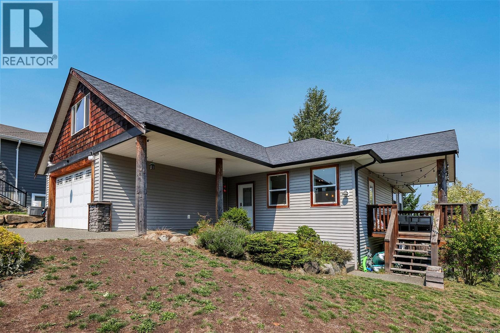 2712 Rydal Ave, Cumberland — photo 3