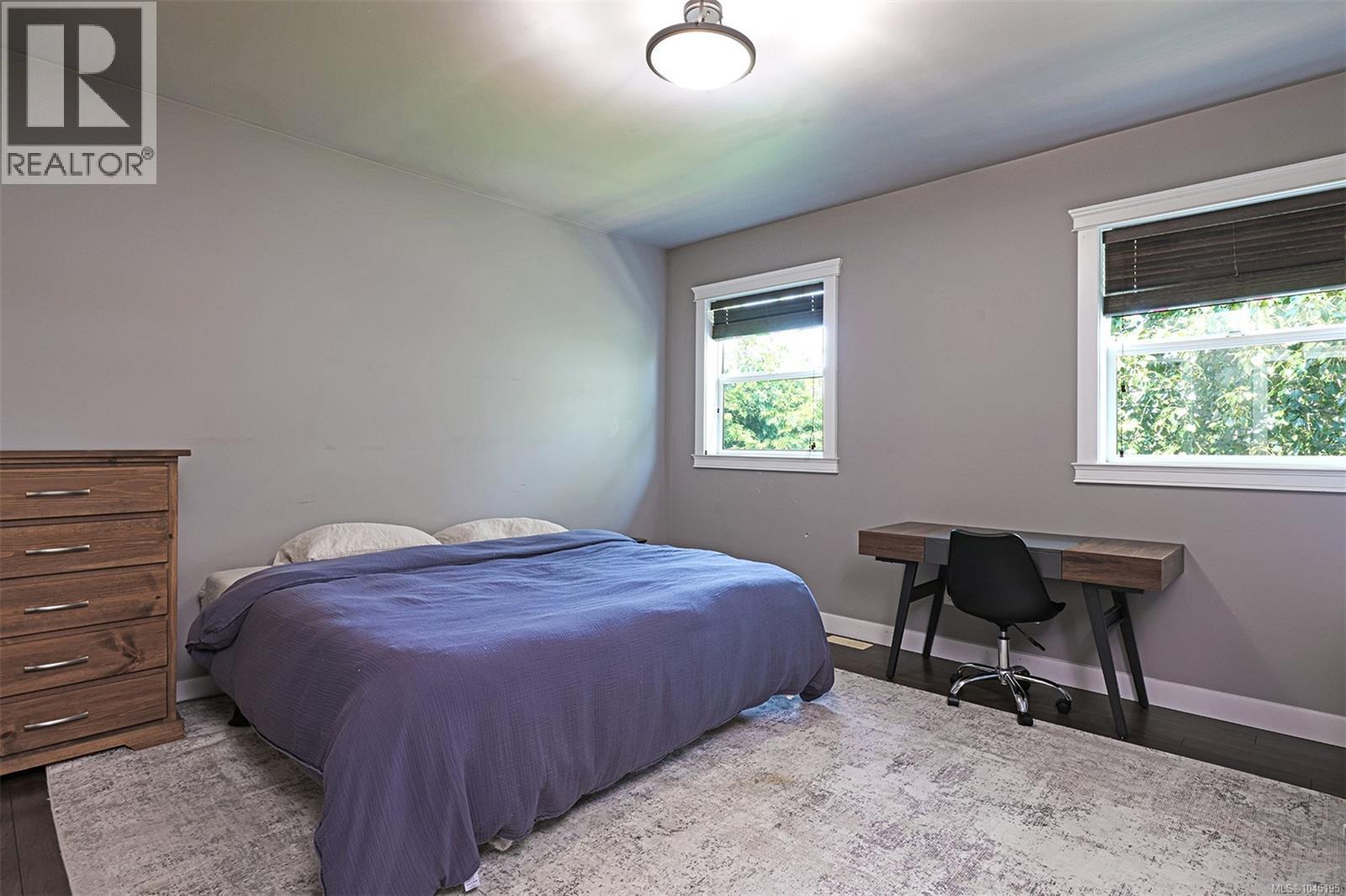 2712 Rydal Ave - 17