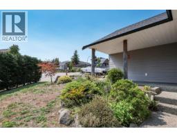 2712 Rydal Ave, Cumberland, BC V0R1S0 Photo 40