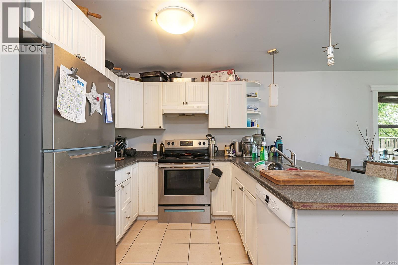 2712 Rydal Ave - 34