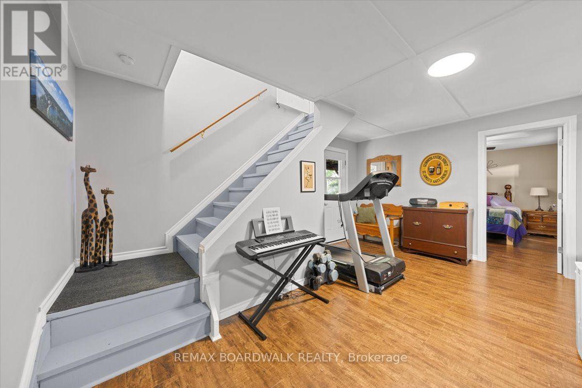 781 NORTH SHORE ROAD - Image 26