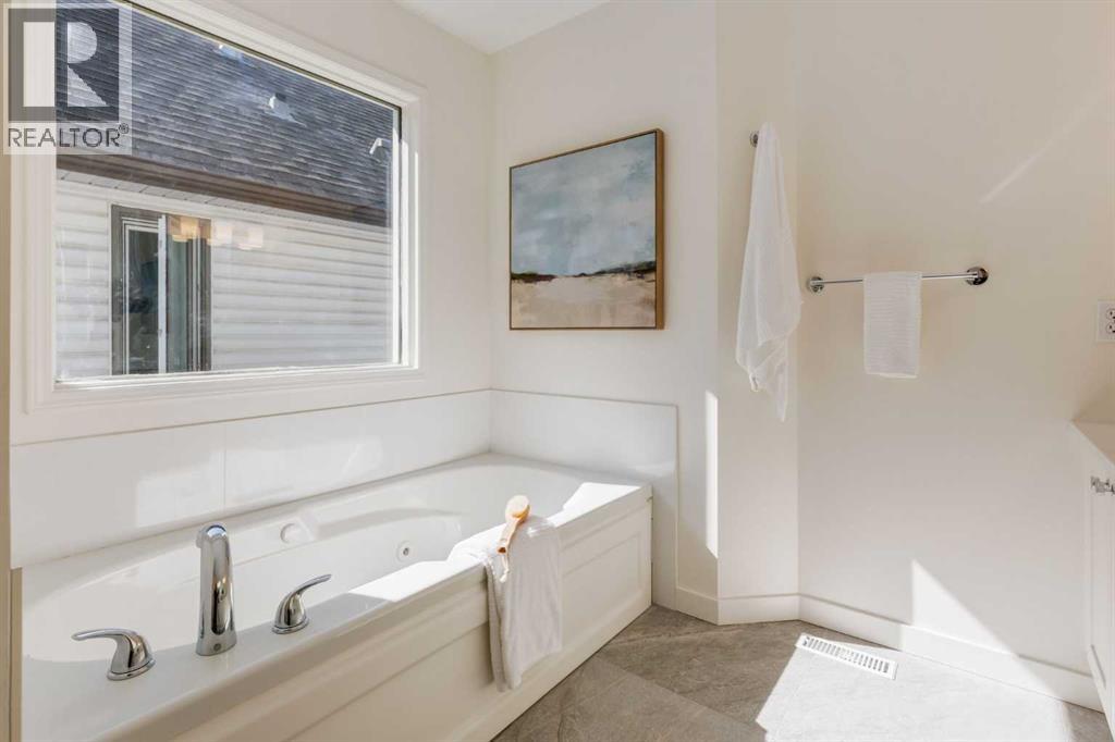 2218 3 Avenue NW - Image 33