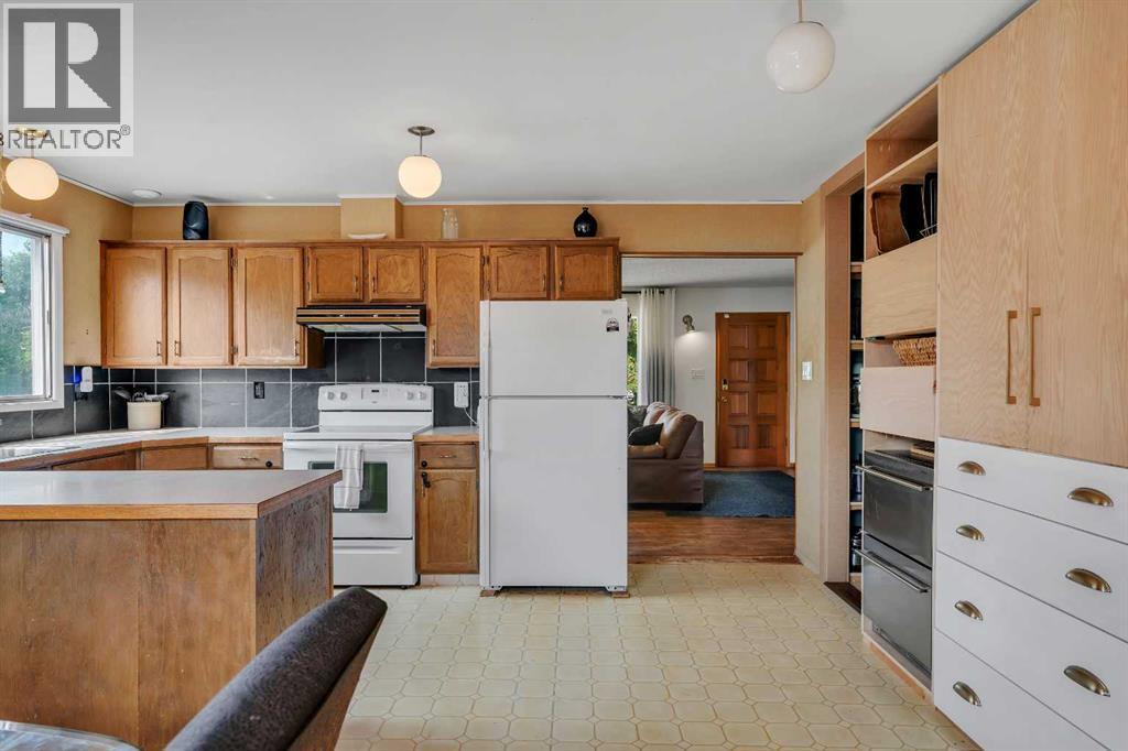 274126 64 Street E - Image 31