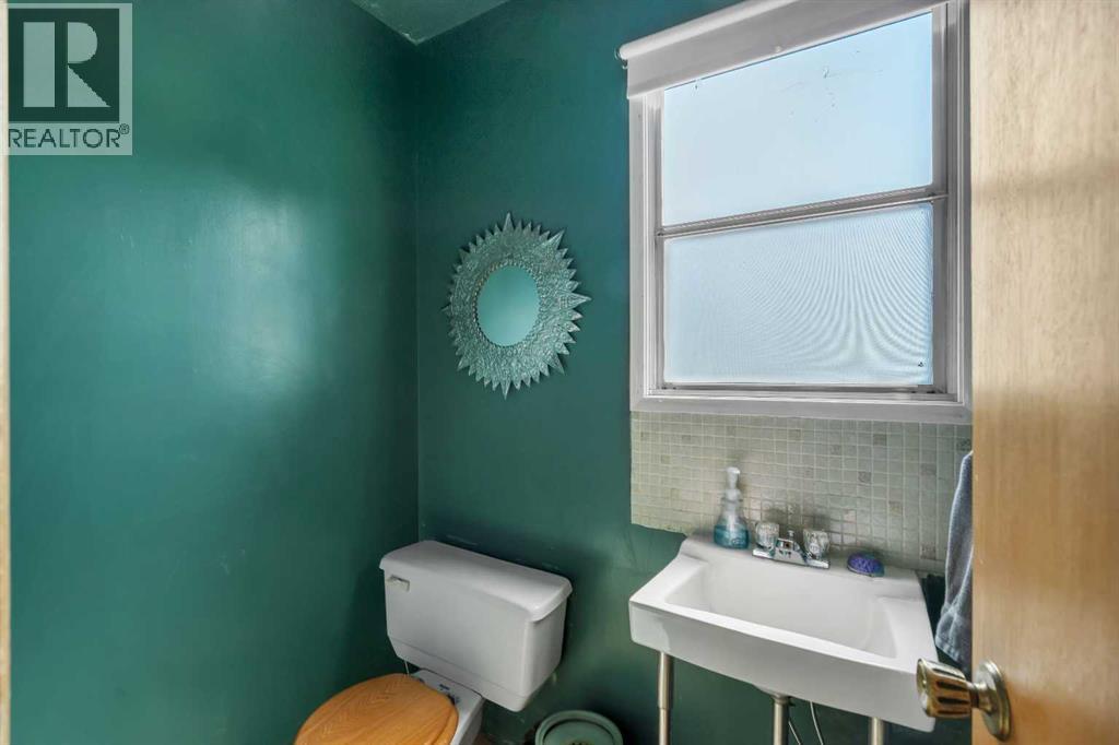 274126 64 Street E - Image 34