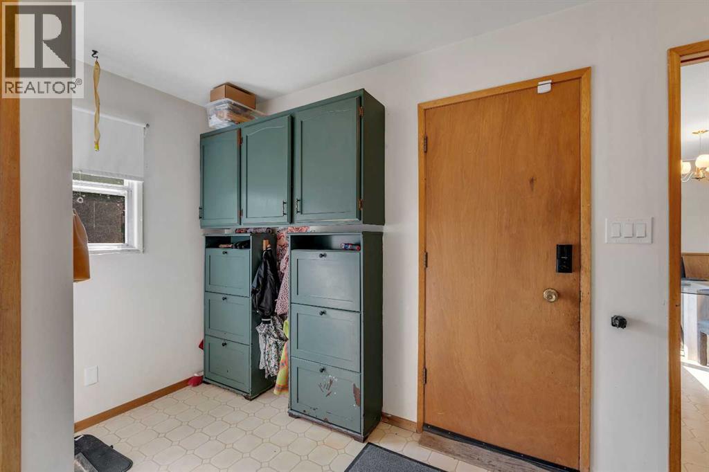 274126 64 Street E - Image 33