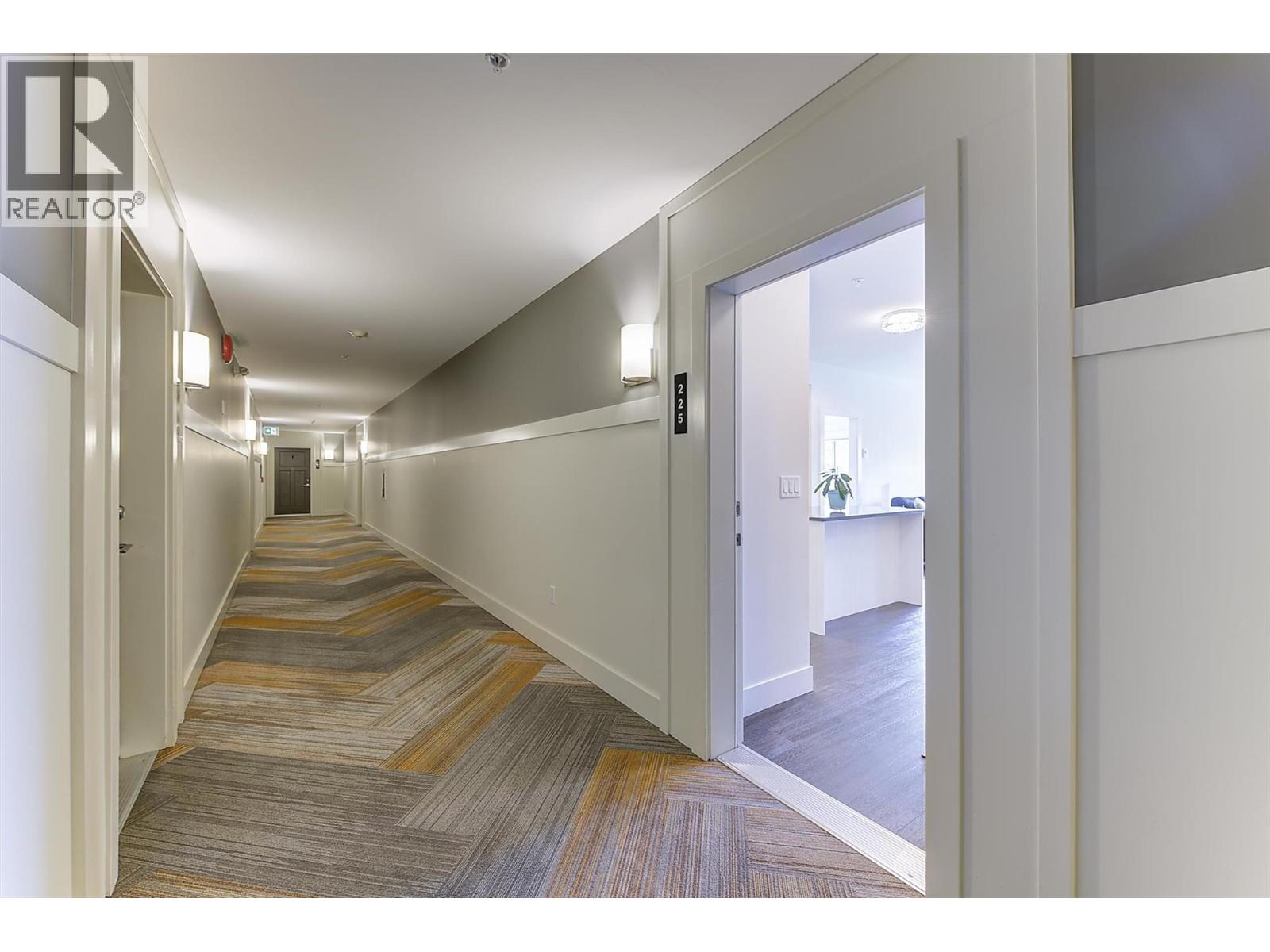 225 4380 Lakeshore Road, Kelowna