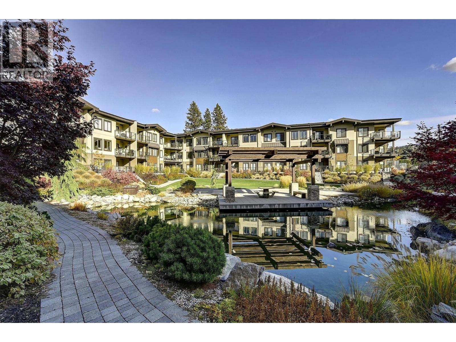 225 4380 Lakeshore Road, Kelowna
