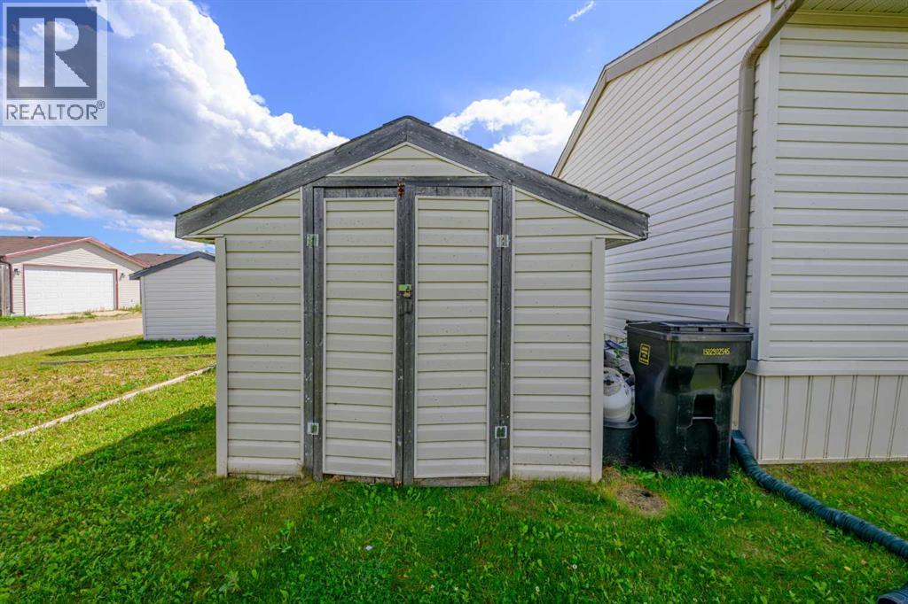 8505 90A Street - Image 35