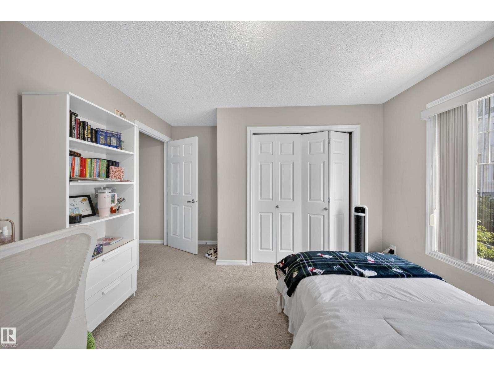 #215 4403 23 ST NW - 15