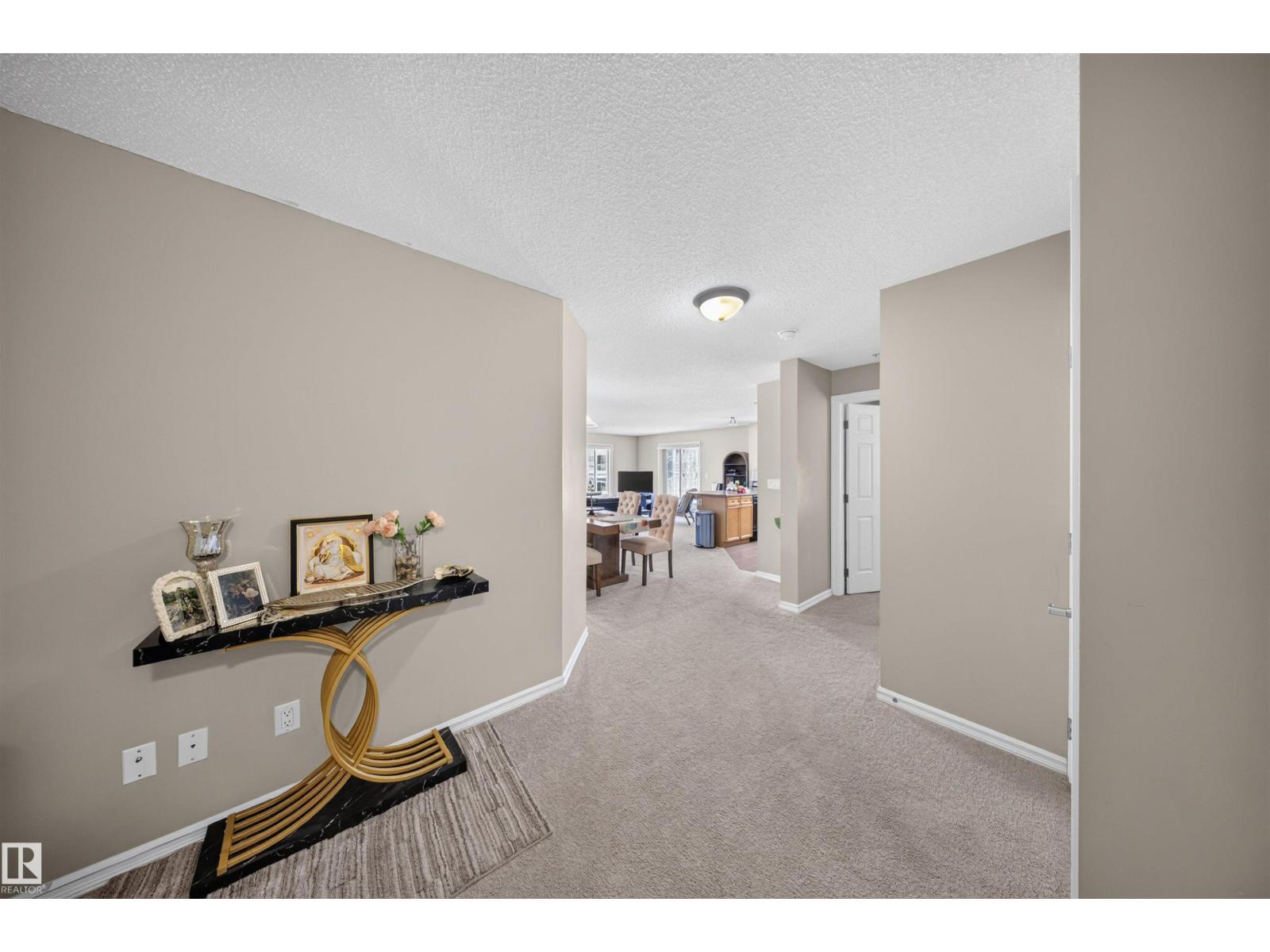 #215 4403 23 ST NW - 7