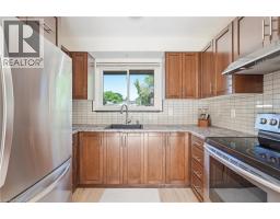 14 Berrisfield Crescent, Hamilton, ON L4T4X1 Photo 13