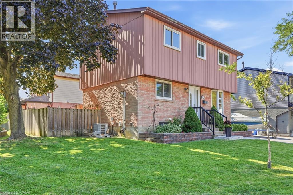 14 BERRISFIELD Crescent - 2