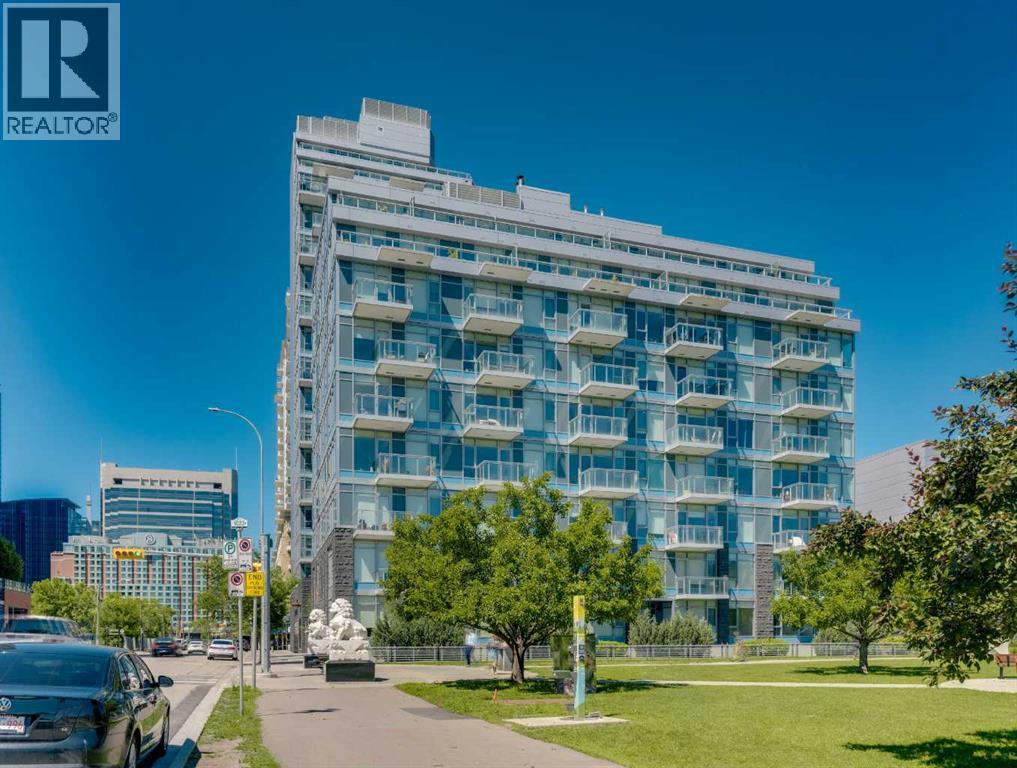 806, 118 Waterfront Court SW