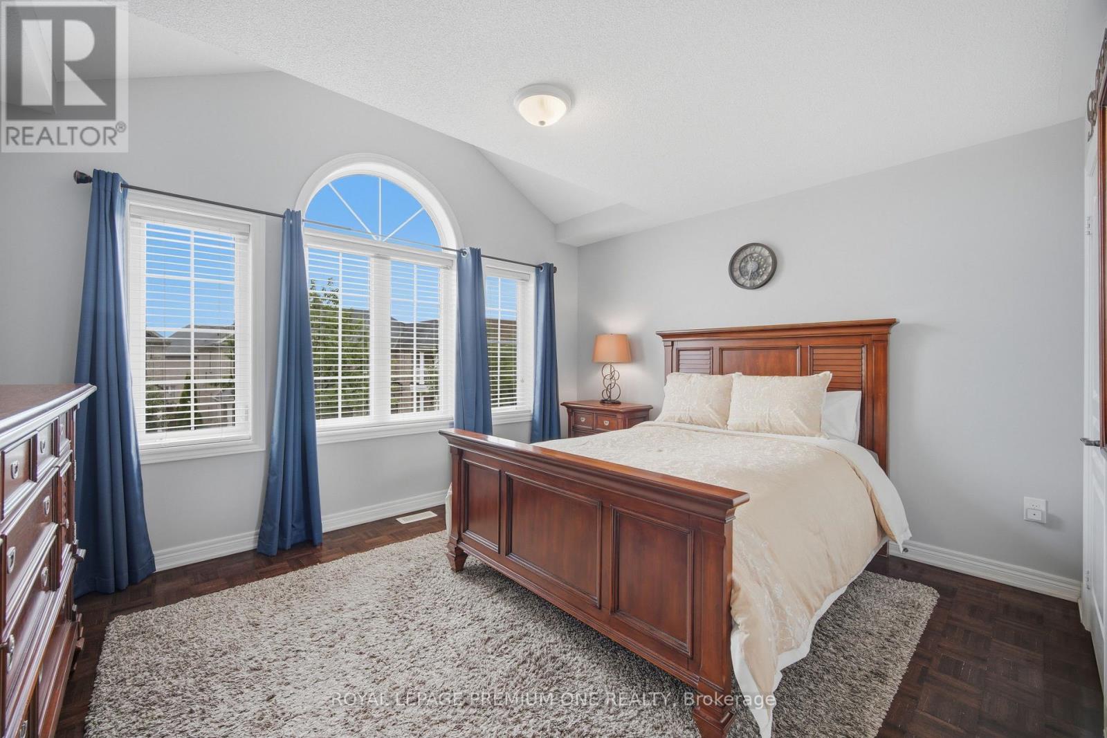 114 BELLINI AVENUE - 28