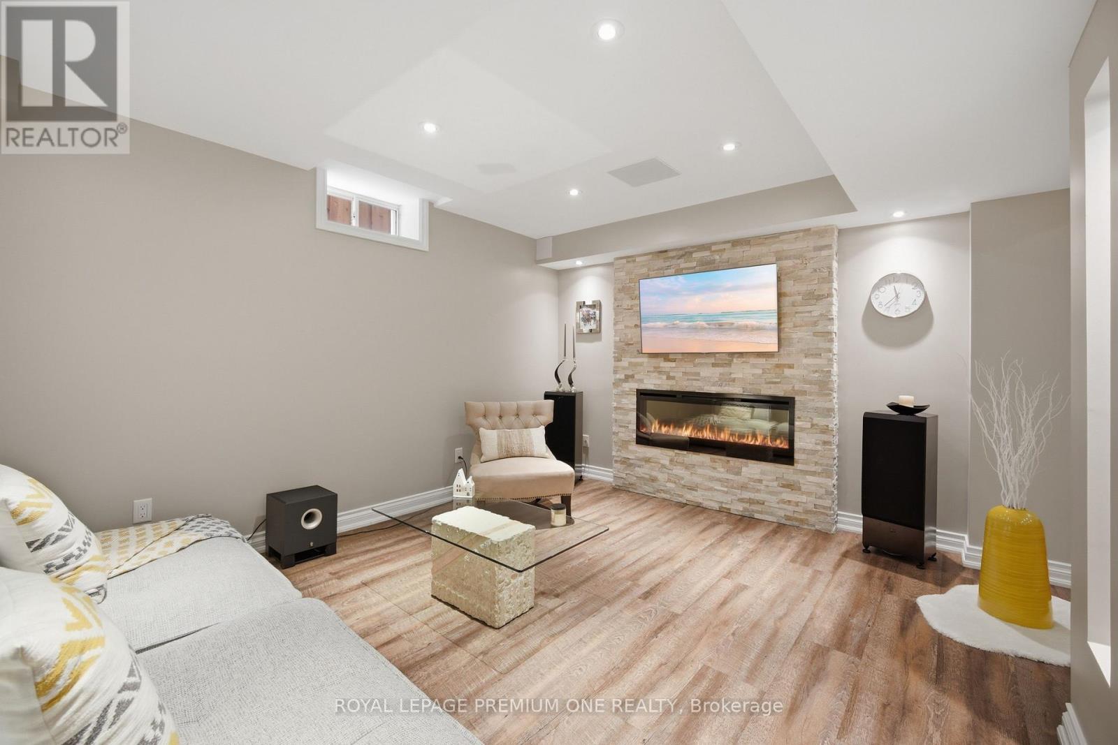 114 BELLINI AVENUE - 36