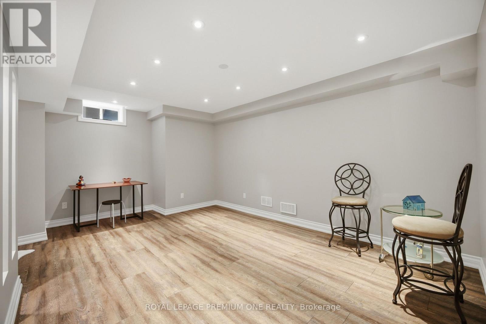 114 BELLINI AVENUE - 40