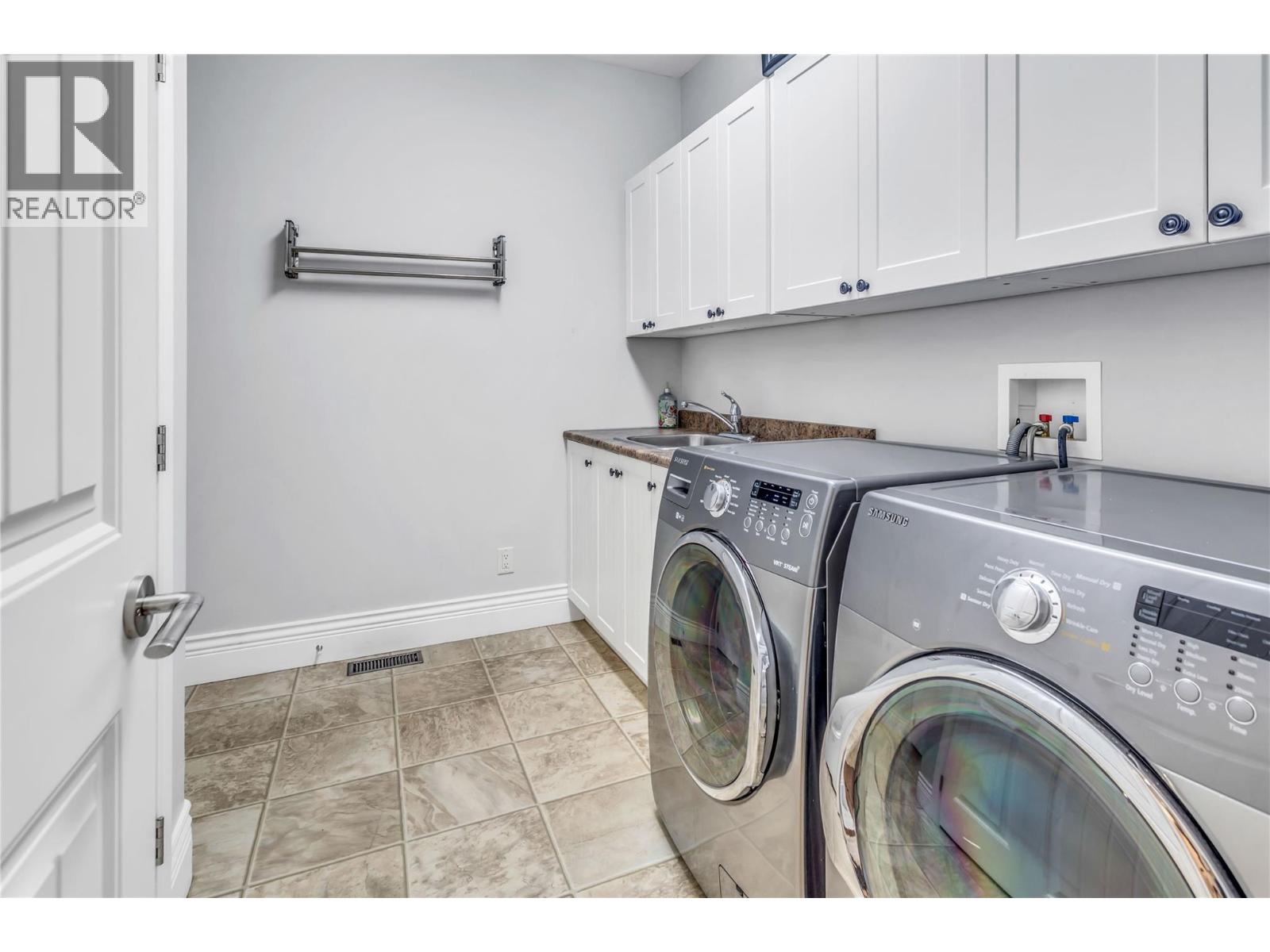 #105 4450 GORDON Drive - 15