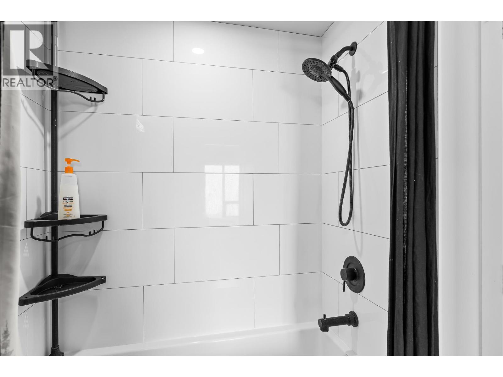 1707 1471 St. Paul Street, Kelowna