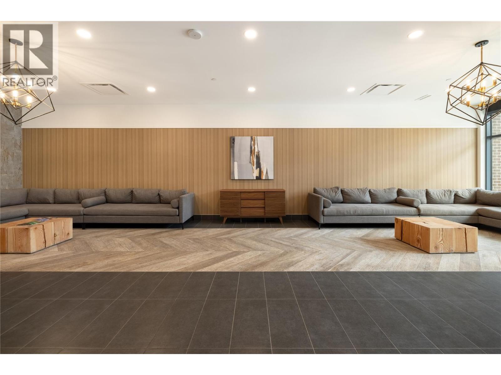 1707 1471 St. Paul Street, Kelowna